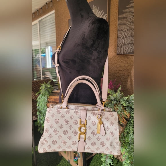 Guess Cream and Pink Women´s Bag NEW